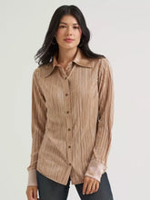 Load image into Gallery viewer, Wrangler Womens Lainey Snap Long Sleeve Shirt