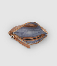 Load image into Gallery viewer, Louenhide Mimi Clutch