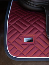 Load image into Gallery viewer, Equestrian Stockholm Jump Saddle Pad