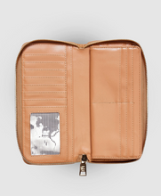 Load image into Gallery viewer, Louenhide Jessica Wallet