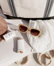 Load image into Gallery viewer, Louenhide Mira Sunglasses