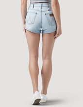 Load image into Gallery viewer, Wrangler Womens High Rise Shorts