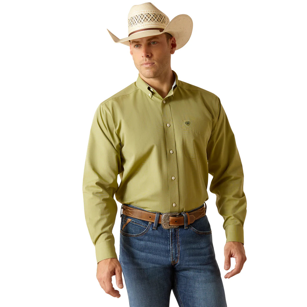 Ariat Mens Wrinkle Free Solid Pinpoint Oxford Long Sleeve Shirt