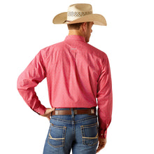 Load image into Gallery viewer, Ariat Mens Wrinkle Free Brennan Long Sleeve Shirt
