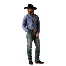 Load image into Gallery viewer, Ariat Mens Pro Series Rocco long sleeve shirt
