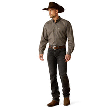 Load image into Gallery viewer, Ariat Mens Reagan long sleeve shirt
