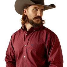 Load image into Gallery viewer, Ariat Mens Wrinkle Free Issac Long Sleeve Shirt
