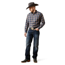 Load image into Gallery viewer, Ariat Mens M2 Boot Cut Mayfield Jeans
