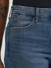 Load image into Gallery viewer, Wrangler Womens Bespoke Hi Rise Flare Jeans
