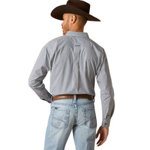 Load image into Gallery viewer, Ariat Mens Pro Series Garmin Long Sleeve Shirt
