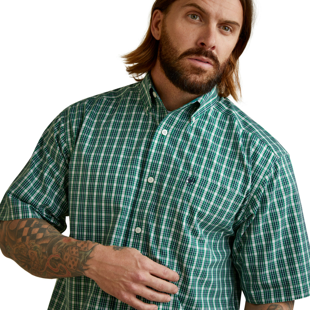 Ariat Mens Wrinkle Free Finan Classic Short Sleeve Shirt