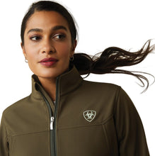 Load image into Gallery viewer, ARIAT WOMENS NEW TEAM SOFTSHELL JACKET
