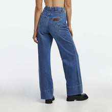 Load image into Gallery viewer, WRANGLER WOMENS HI BELLS FLARED JEAN
