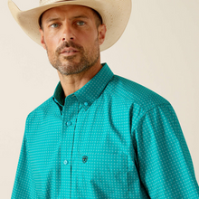 Load image into Gallery viewer, Ariat Mens Judd Short Sleeve Shirt
