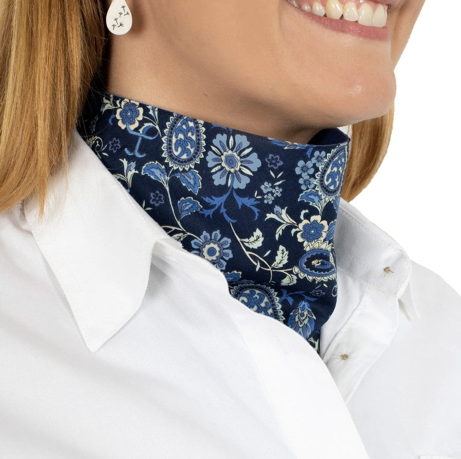 JUST COUNTRY WOMENS CARLEE PAISLEY DOUBLE SIDED SCARF
