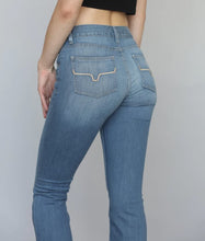 Load image into Gallery viewer, KIMES RANCH WOMENS LOLA SOHO FADE JEANS
