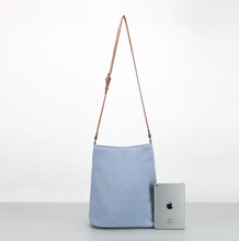 Load image into Gallery viewer, OUTFOX BROOKLYN CROSS BODY BAG
