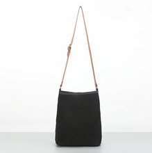 Load image into Gallery viewer, OUTFOX BROOKLYN CROSS BODY BAG
