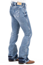 Load image into Gallery viewer, Hitchley &amp; Harrow Comfort Cut High Rise Augusta White Wash Jeans
