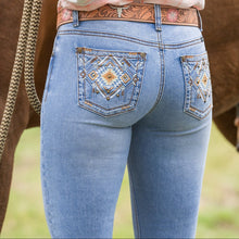 Load image into Gallery viewer, Pure Western Womens Juniper Boot Cut Jeans

