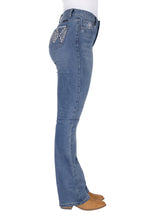 Load image into Gallery viewer, Pure Western Womens Pam Hi Rise Bootcut Jeans - 32 Leg
