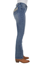 Load image into Gallery viewer, PURE WESTERN WOMENS AMY HI RISE BOOT CUT JEANS
