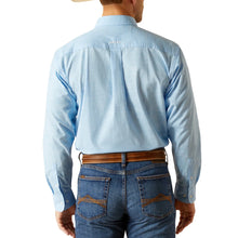 Load image into Gallery viewer, Ariat Mens Solid Slub Long Sleeve Shirt
