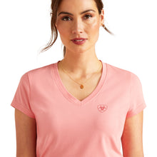 Load image into Gallery viewer, Ariat Womens Petal Font Short Sleeve Tshirt

