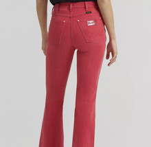 Load image into Gallery viewer, Lainey Wilson X Wrangler Womens Flare Jeans
