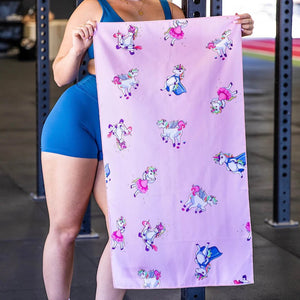 Cheeky Winx gym towel - Unicorns