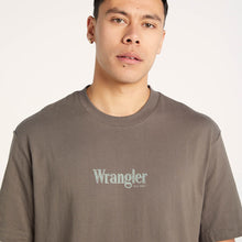Load image into Gallery viewer, WRANGLER MENS MODEL BAGGY TEE
