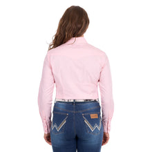 Load image into Gallery viewer, Wrangler Womens Hazel Logo Long Sleeve Shirt

