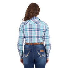 Load image into Gallery viewer, Wrangler Womens Luisa Long Sleeve Shirt
