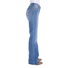 Load image into Gallery viewer, Wrangler Womens Margo Trouser Willow Jeans

