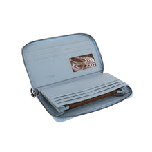 Load image into Gallery viewer, Wrangler Willa Wallet
