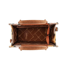 Load image into Gallery viewer, Wrangler Inez Crossbody Bag

