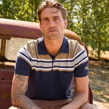 Load image into Gallery viewer, Wrangler Mens Tyrone 1 Pocket Short Sleeve Polo
