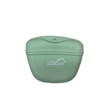 Load image into Gallery viewer, Saddleworld Training Snack Carry Bag
