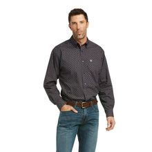Load image into Gallery viewer, ARIAT MENS MALDEN CLASSIC LONG SLEEVE SHIRT

