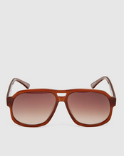 Load image into Gallery viewer, Louenhide Farrah Sunglasses
