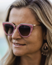 Load image into Gallery viewer, Louenhide Gemma Sunglasses
