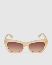 Load image into Gallery viewer, Louenhide Mira Sunglasses
