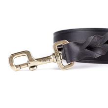 Load image into Gallery viewer, MY FAMILY ASCOT GREASED ITALIAN LEATHER LEASH
