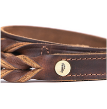 Load image into Gallery viewer, My Family Ascot Greased Italian Leather Leash
