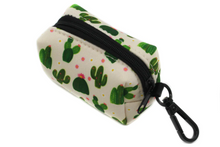 Load image into Gallery viewer, PABLO &amp; CO CACTUS POOP BAG
