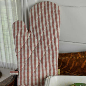 RAINE & HUMBLE GINGHAM OVEN GLOVE