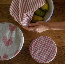 Load image into Gallery viewer, Raine &amp; Humble Speckled Ginham Assorted Food Cover Set
