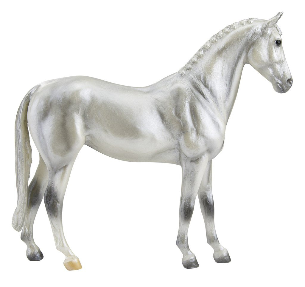 BREYER FREEDOM PEARLY GREY TRAKEHNER