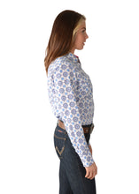 Load image into Gallery viewer, Wrangler Womens Martine Print Long Sleeve Western Shirt
