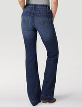 Load image into Gallery viewer, WRANGLER WOMENS WILLOW MID RISE TROUSER JEANS
